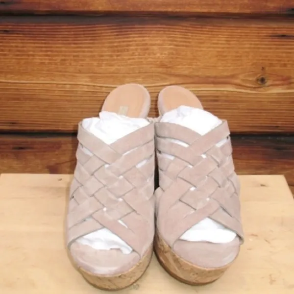 NWB UGG Tan Wedge Sandal - Image 3