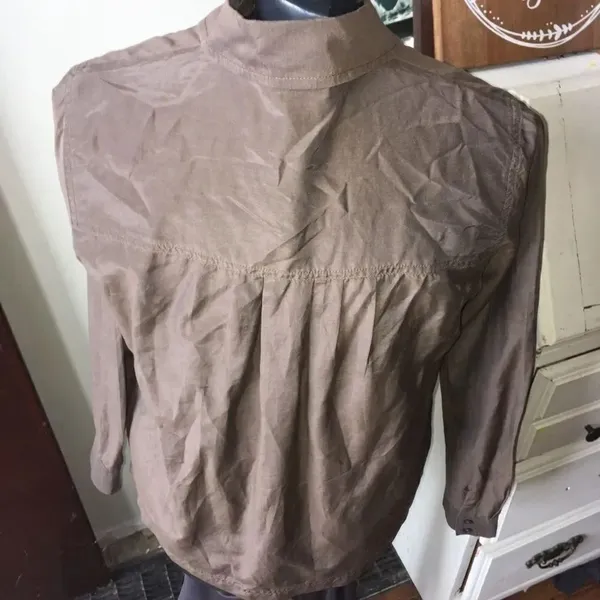 J Jill S empire waist silk button down blouse - Image 3