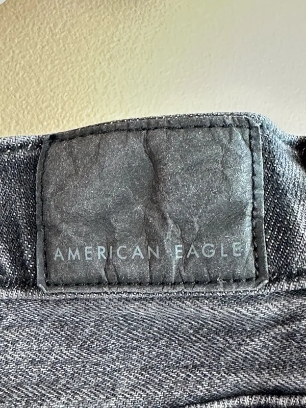 American Eagle Charcoal Grey Faded Black 90s Bootcut Jeans 16 High Rise - Image 4