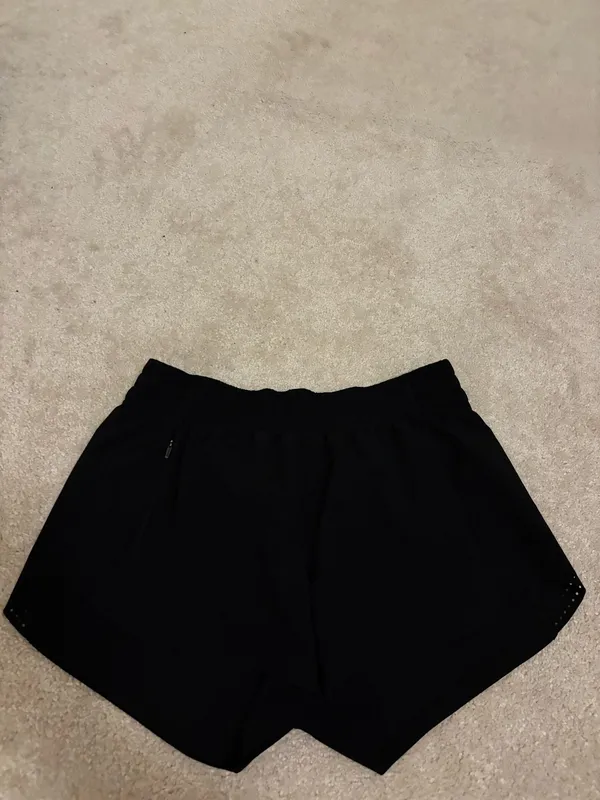 Athleta Hustle 3" Shorts - Image 6