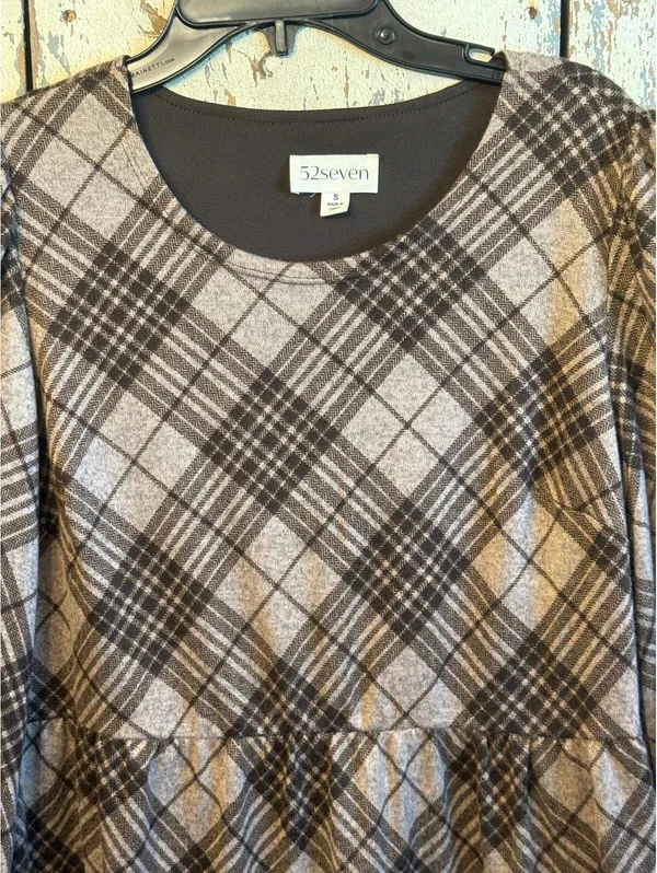 NWT 52 Seven Plaid Soft Babydoll Dress Ballon Sleeves Ruffle Hem SMALL - Image 2