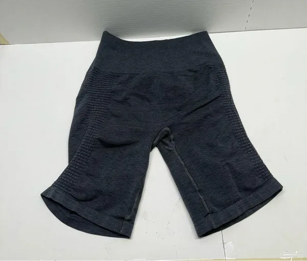 Alphalete Seamless Revival Biker Shorts 8" - Image 3