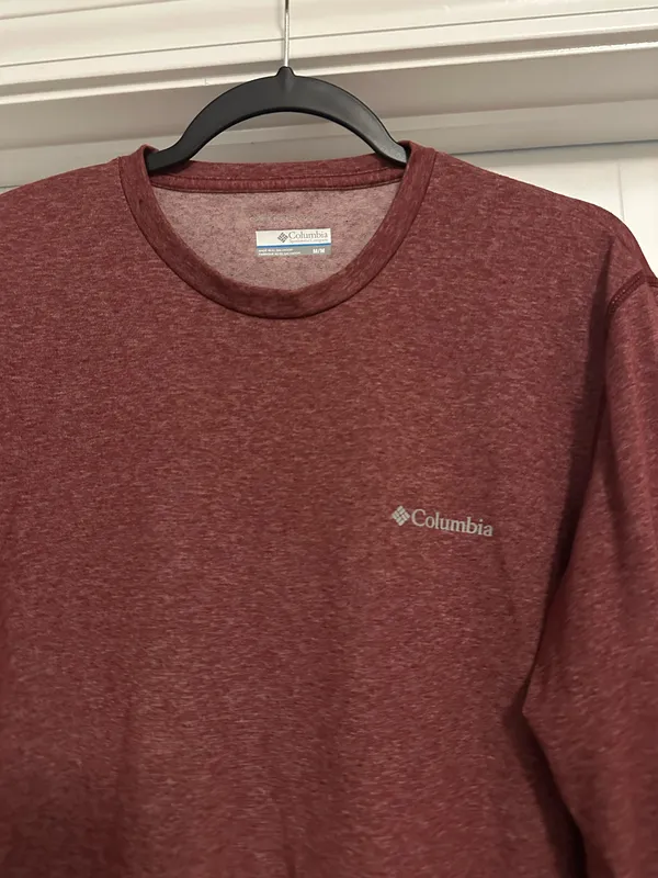 Burgundy Columbia long sleeve shirt - Image 2