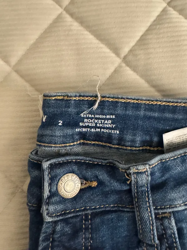 Old Navy Jeans Rockstar Skinny - Image 3