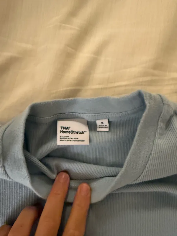 Aritzia tee  - Image 2