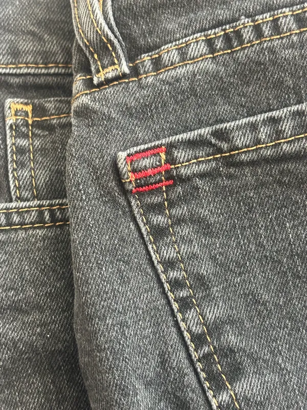 Urban Outfitters BDG Jean Shorts High-Rise - Image 5