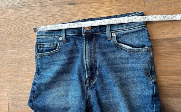 American Eagle Size 00 mom jeans, size 00 jeans - Image 9