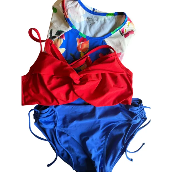 Athleta Twist Front Underwire Bikini Top | 34B/C | Red | Bra-Sized Swim Top - Image 2