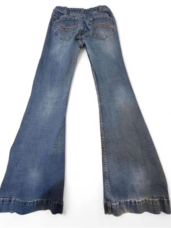 Cowgirl Tuff Women's Bootcut Jeans in Washed Blue - Image 5