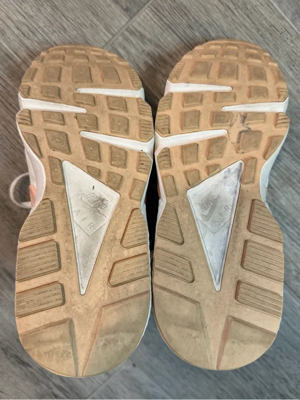 Nike Air Huarache SE Sail Womens Size 9 White/ Orange/Blue Running Shoes - Image 6