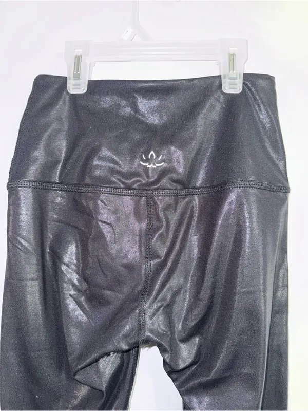 Beyond Yoga Black Shiny Shimmery High-Waist Sexy Leggings Size XS - Image 7