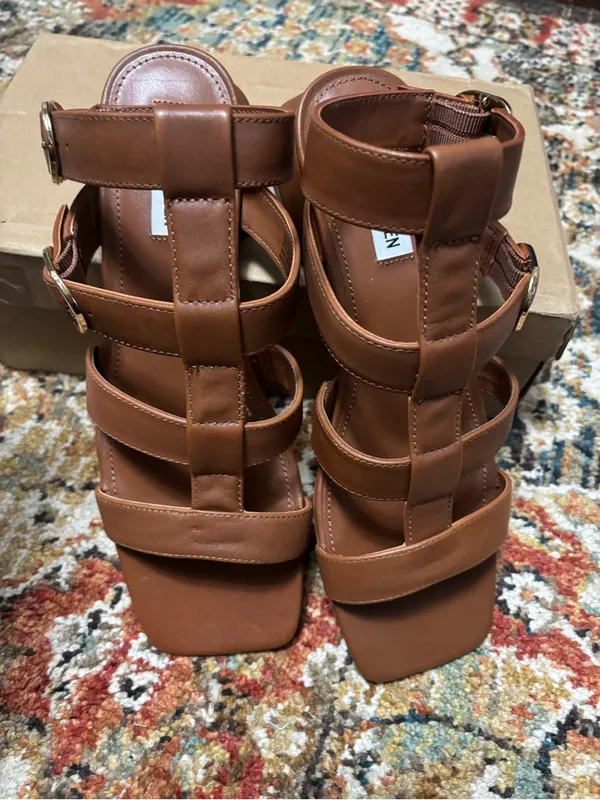 Steve Madden Aylin Sandal 9.5M brand new - Image 3