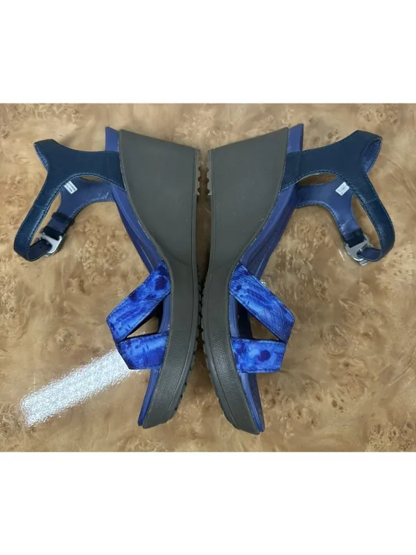 Crocs Leigh II Graphic Blue Ankle Strap Wedge Sandals Women's 8 Comfort - Image 5