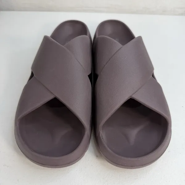 Gap Women's 10 Criss-Cross Pillow Pool‎ Slides Sandals Platform Peppercorn Brown - Image 5