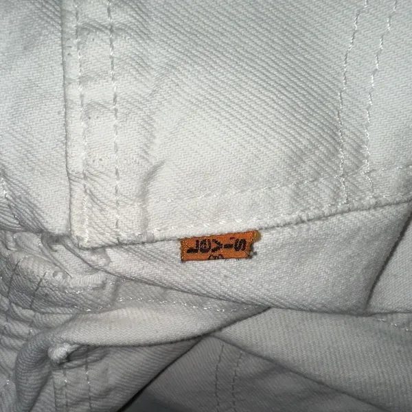 Vintage Levis 912 Slim Fit Tapered Leg Jeans White Orange Tab 11 Short Raw Waist - Image 6