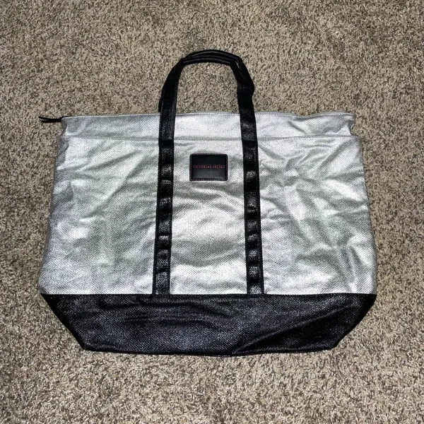 NWOT-Victorias Secret large tote - Image 2