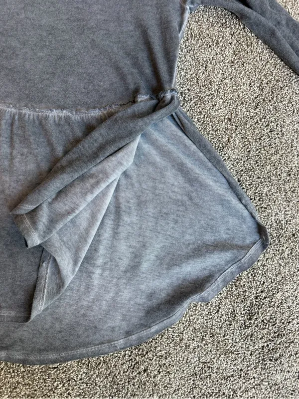 Hollister Women’s Medium Gray Mineral Wash Babydoll Peplum Long Sleeve Top - Image 7
