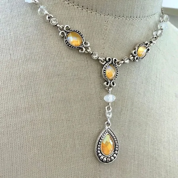 Avon Vintage beaded Teardrop Y Drop Necklace Silver Tone - Image 5