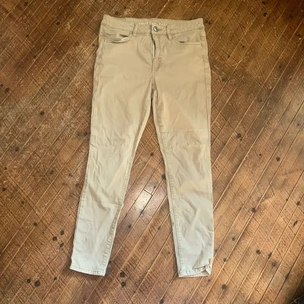 American Eagle tan high rise stretchy 8 short jeggings - Image 2