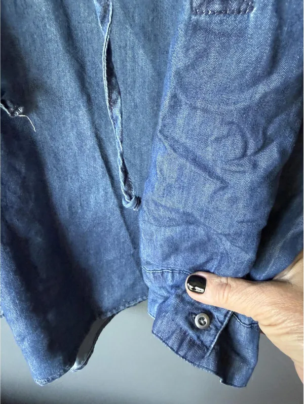 NWT’s Bandolino XL Denim Shirt with Lace-Up Front - Image 7