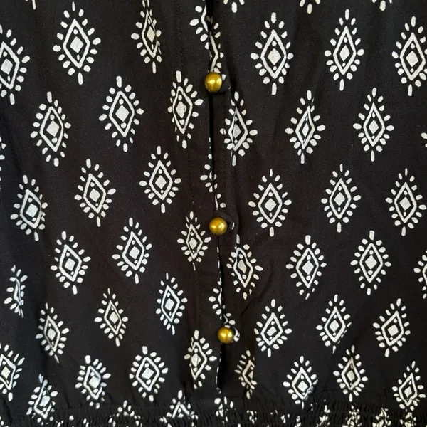EUC Garnet Hill Shorts Romper Black White Size XL - Image 7