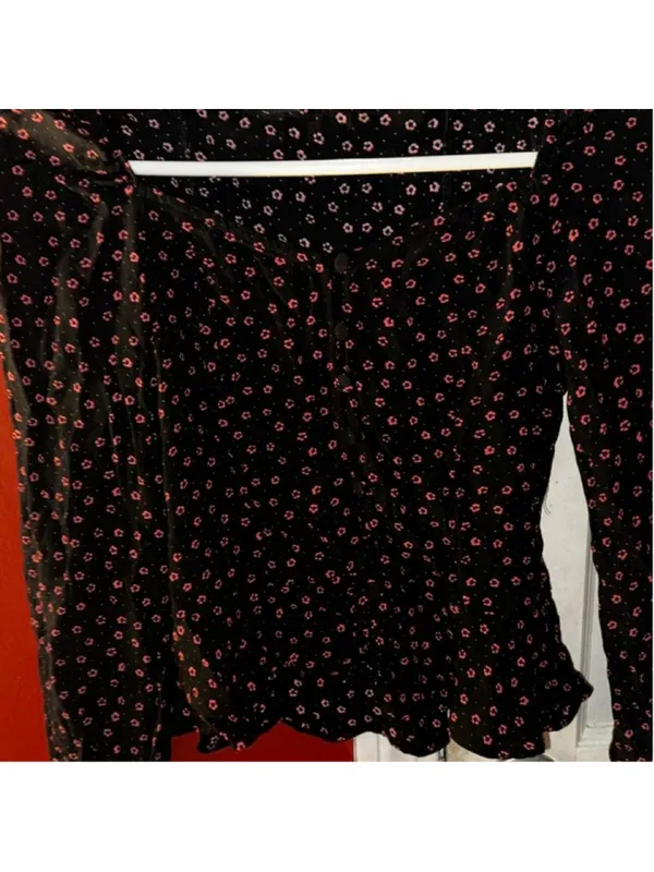 Abercrombie & Fitch Black Ditsy Floral Crop Top Long Sleeve Square Neck XS Bran - Image 3