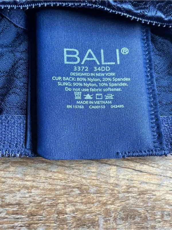 New BALI Classic Support Cool Comfort Full Coverage Bra size- 34DD - Image 10