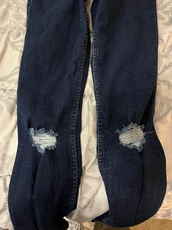 Hollister Super Skinny Jeans - Image 4