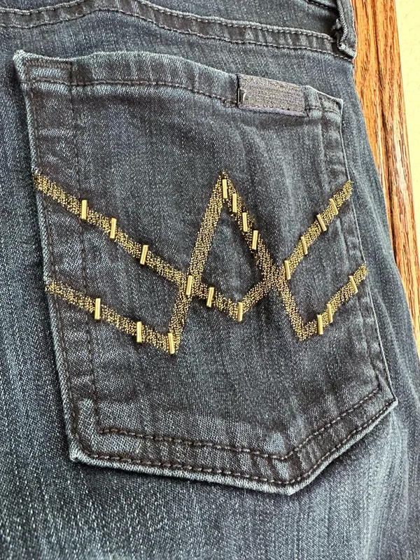 7 For All Mankind A Pocket Dark Blue Flared Boot Cut Low Rise Stretch Jeans sz28 - Image 4