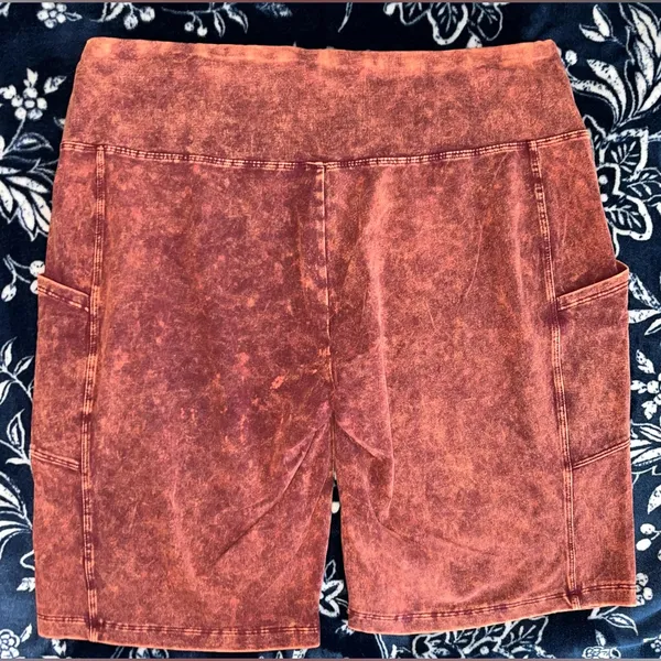 NEW! Zenana Plus Size Mineral Wash Biker Shorts w/ Pockets 3X Waist 18-21” - Image 4