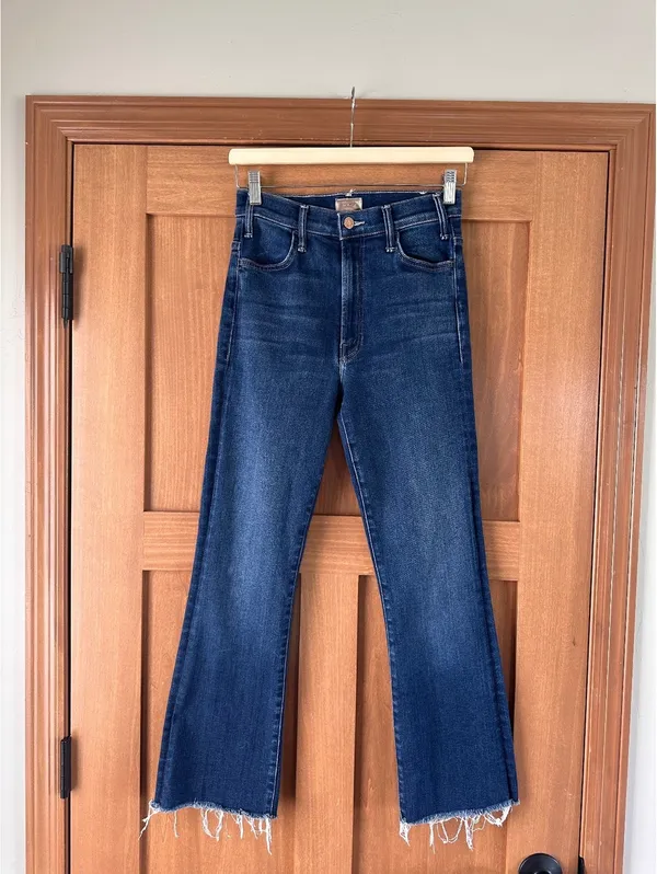 MOTHER The Hustler Ankle Fray Kick Flare Jeans in Home Movies Wash Women’s 27 - Image 12