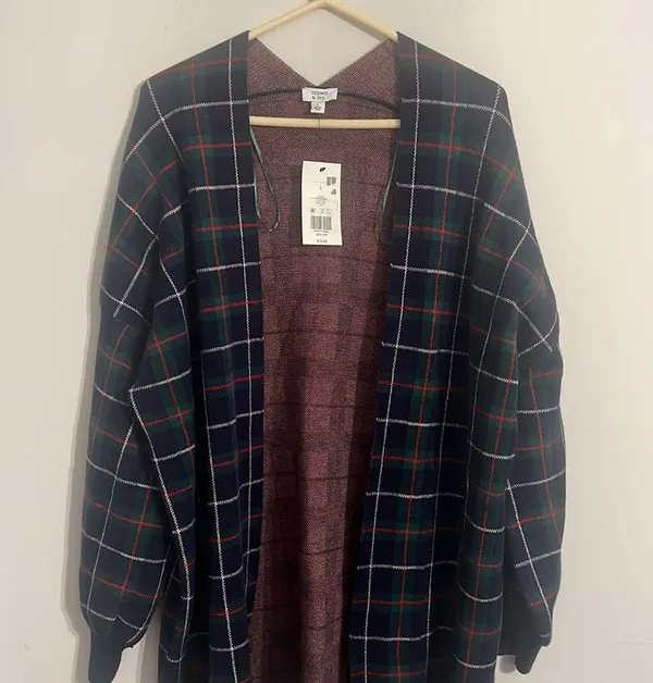 Crown & Ivy Plaid Open Cardigan NWT Size Lg - Image 2