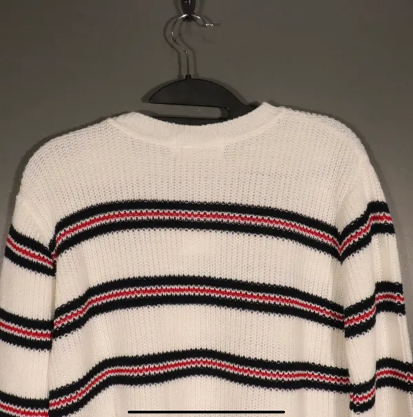 Cotton Emporium NWT  Striped Sweater Size Medium - Image 3