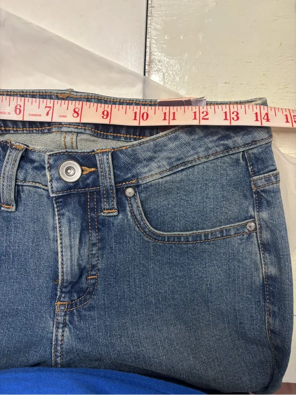 Aura Wrangler Jeans Size 4 New Instantly Slimming No Gap Waist New Mid Rise - Image 3