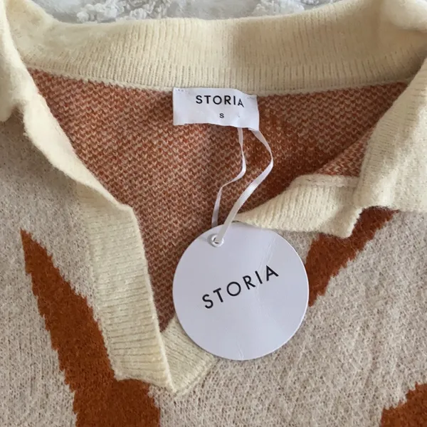 NWT STORIA Zebra Crop Sweater - Image 3