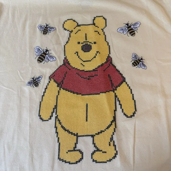 Disney Winnie the Pooh Yellow Cross Stitch‎ Embroidered Bumble Bee T-Shirt XL - Image 2