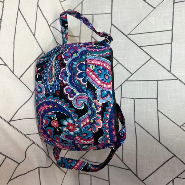 Vera Bradley Crossbody Bag Small Midnight Blues Paisley Quilted Cotton Turnlock - Image 4