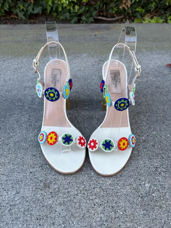 Valentino medallion beaded floral lucite-heel leather sandal size 37 - Image 4