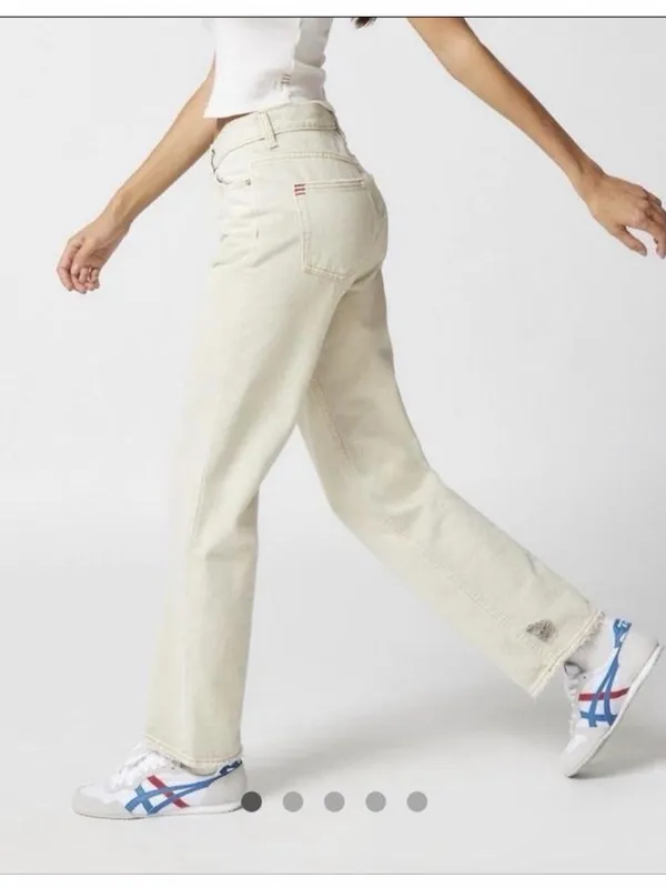 NWOT BDG urban outfitters cowgirl jean off white sz 25 - Image 2