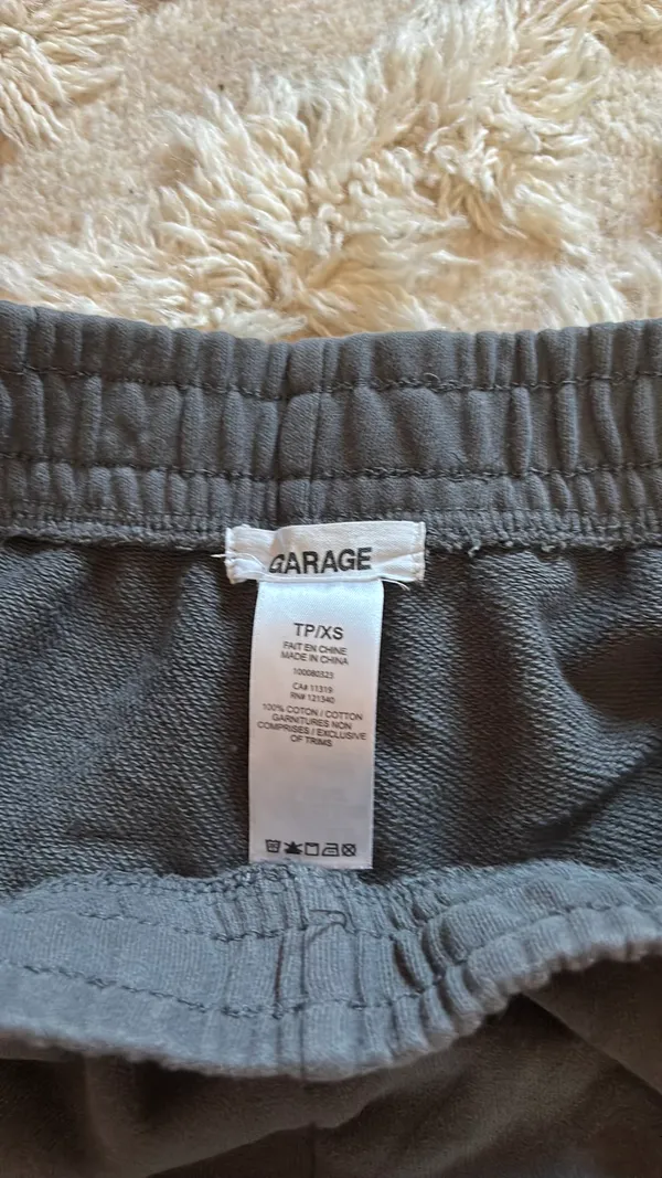 Garage charcoal sweatshorts - Image 3