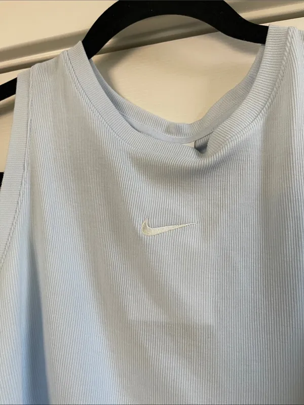 NWT Women’s Nike Cropped Ribbed Tank Top Light Blue Size M - Image 5