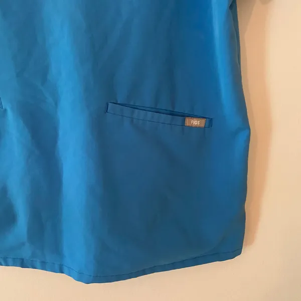 FIGS Blue Casma Scrub Top Two Pocket Uniform Nurse Dr PO #2678 Women's size XL - Image 4