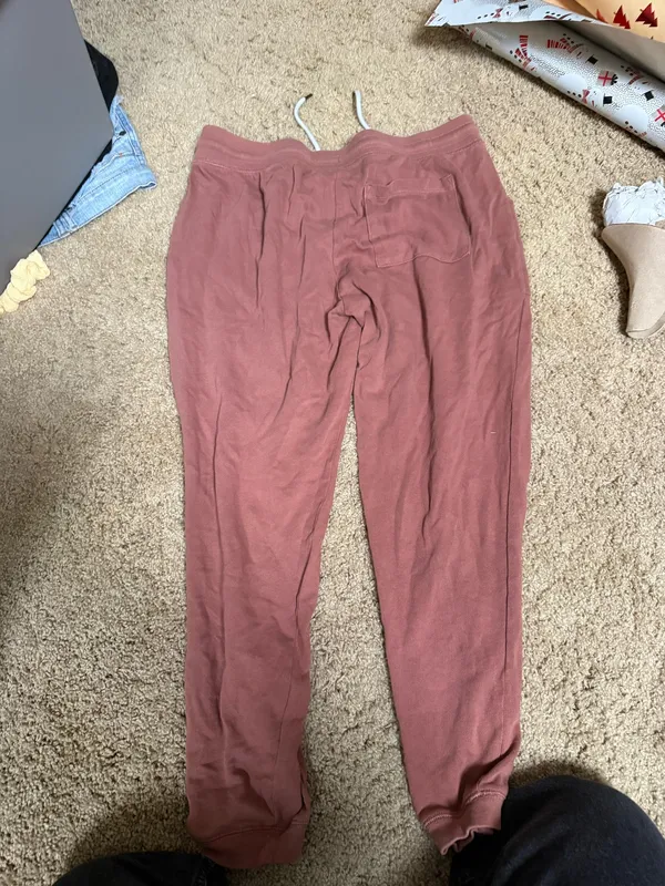Old navy red joggers  - Image 3