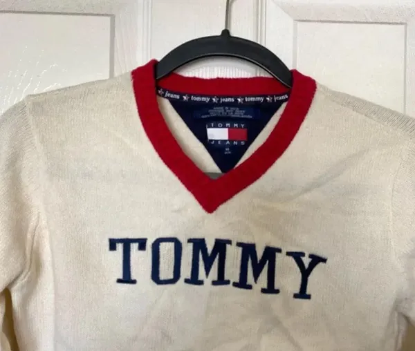 Vintage TOMMY HILFIGER Sweater - Image 3