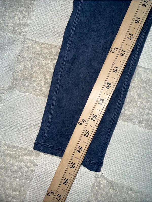 NWT Vuori Pace High-Rise Legging in Ocean‎ Texture size S - Image 3