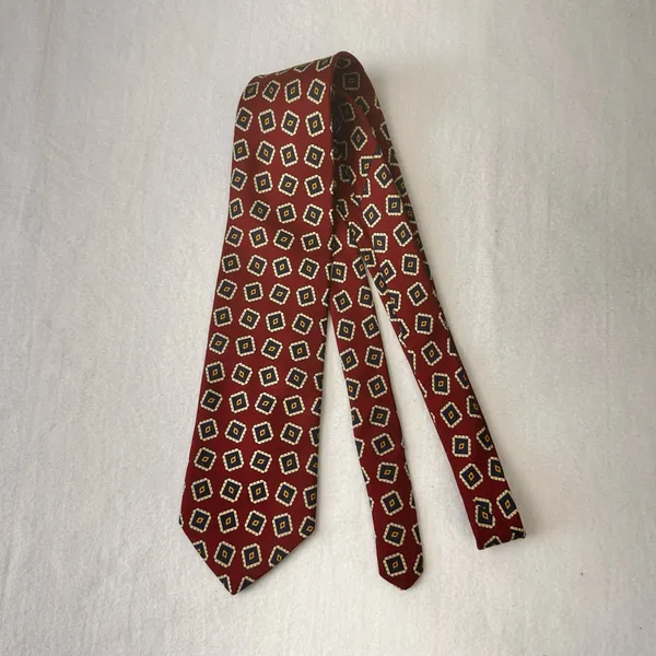 Vintage Brooks Brothers Makers England Men's Tie Silk Red Geometric Necktie - Image 4
