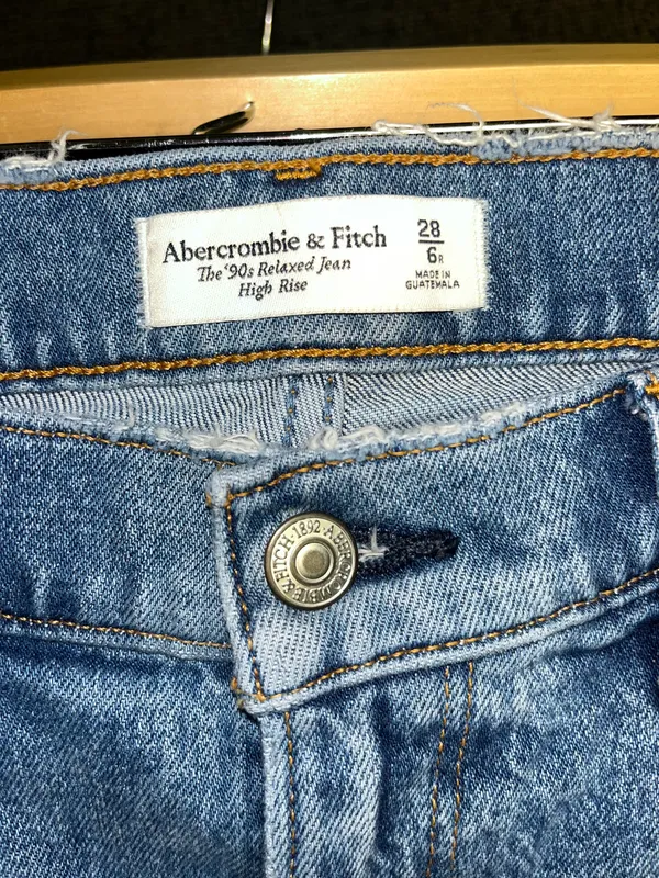 Abercrombie 90’s Relaxed Jean - Image 3