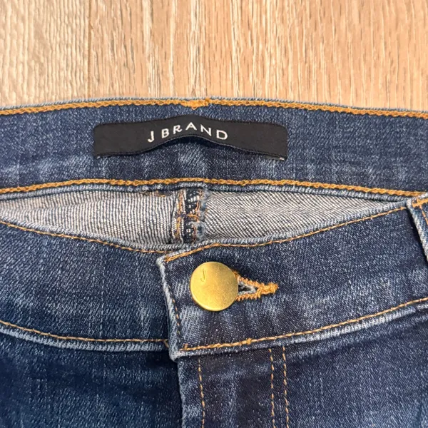 J Brand Selena Jeans Women's‎ Size 31 Dark Wash Denim Cropped Bootcut Casual - Image 3