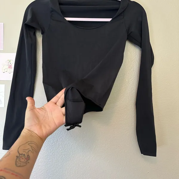 Skims essential scoop neck long sleeve top thong small/medium - Image 3