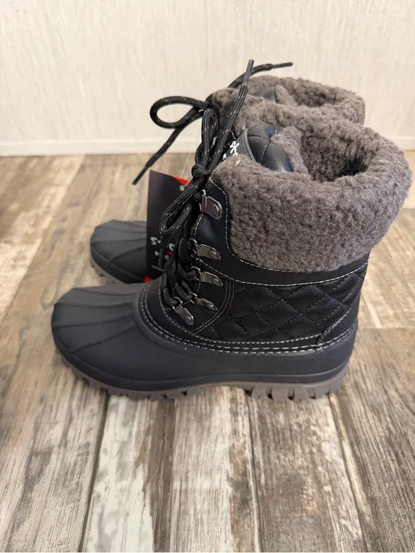 Storm by Cougar Storm Black Winter Boots with Red Accent Tag Size 7 Wide - Image 4